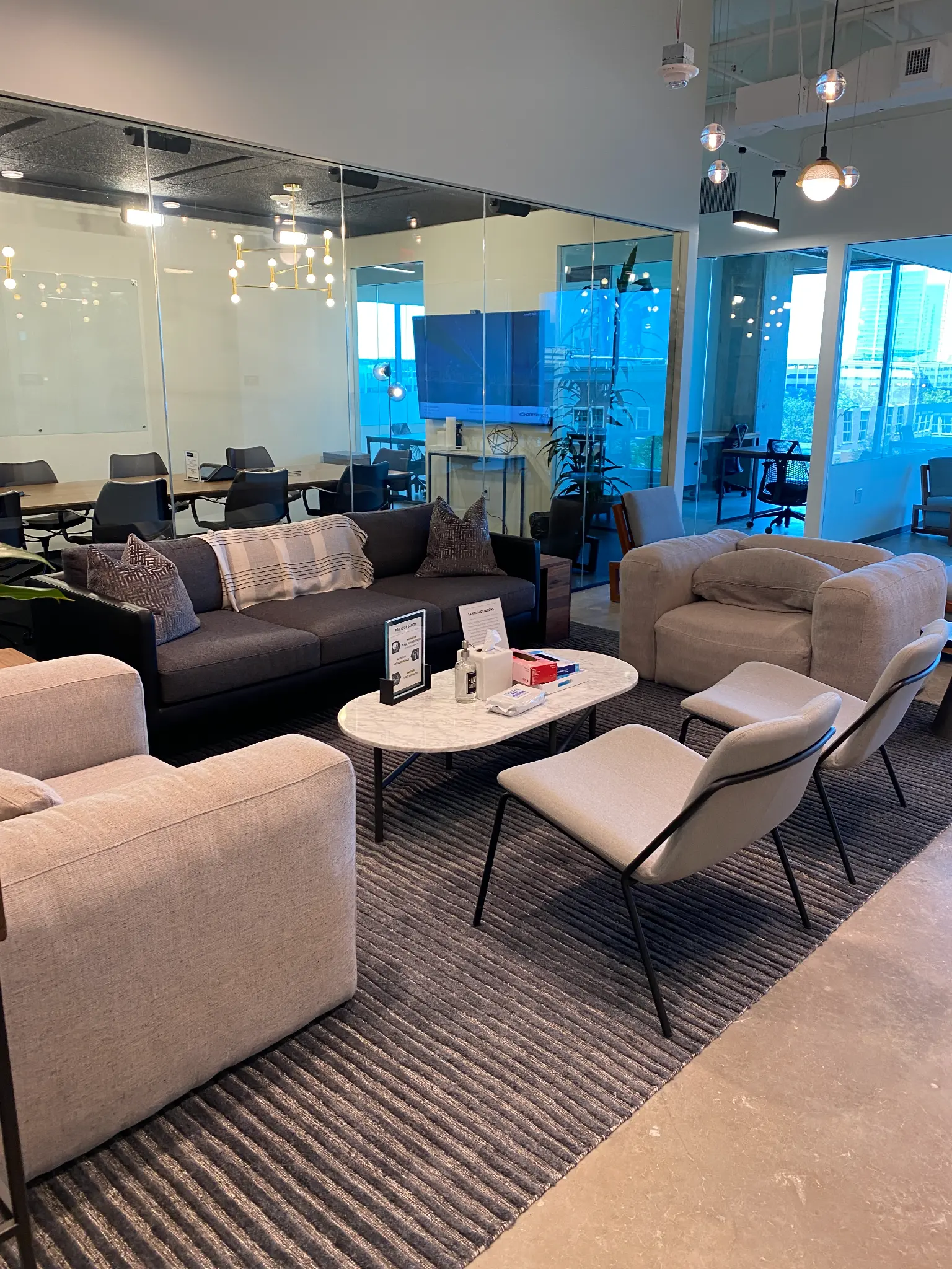 La Simple Co. Office Interior